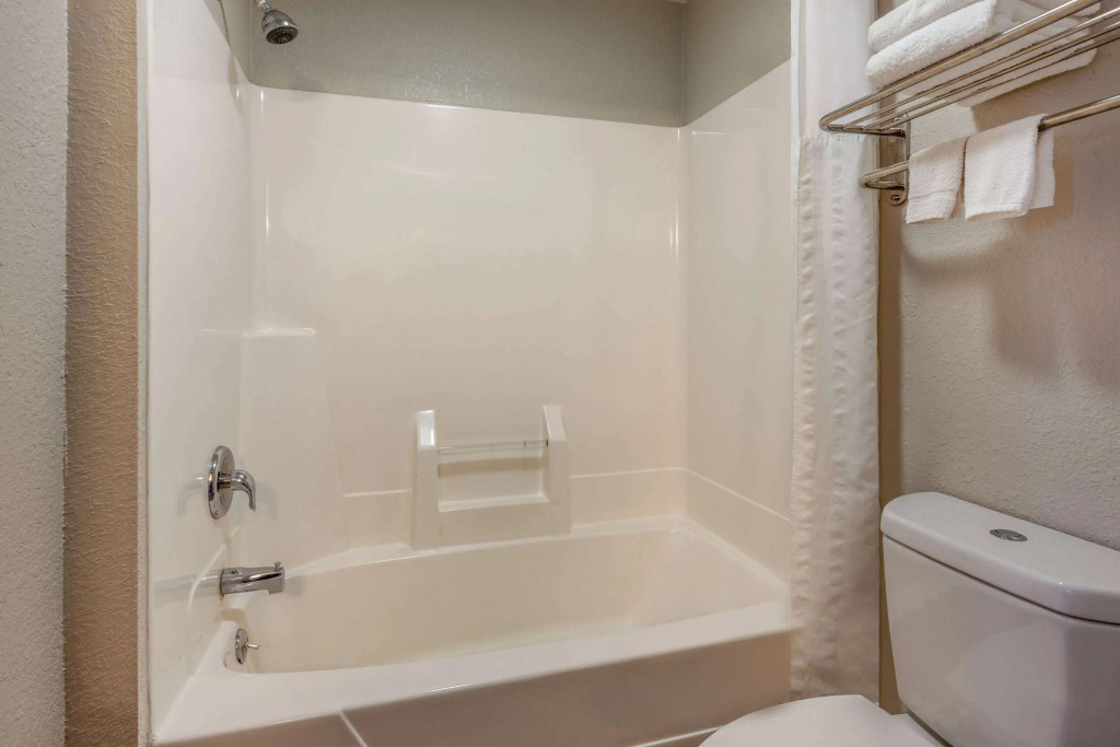 Days Inn by Wyndham Racine/Sturtevant
