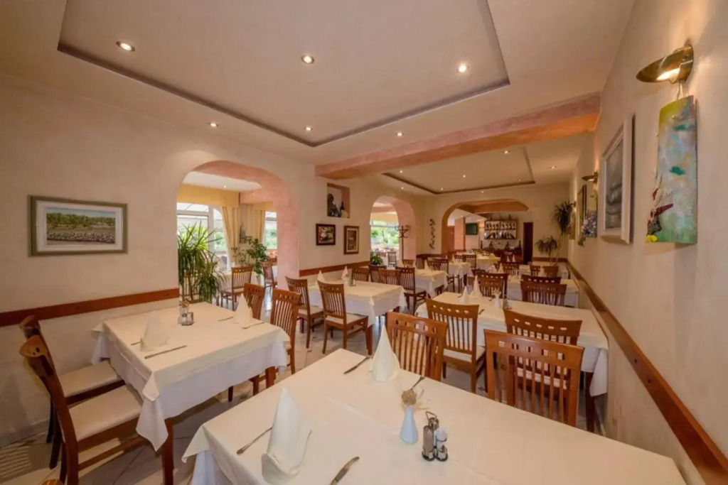 Apartments Dionis