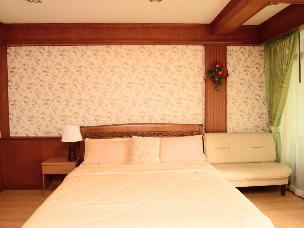 Orchid Rooms