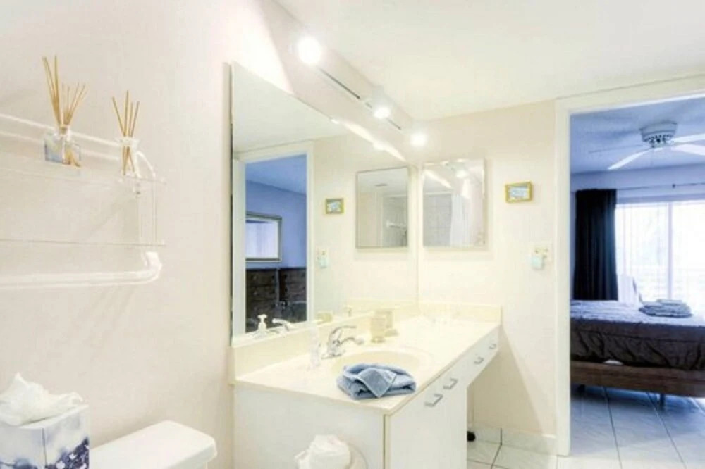 Le Frontenac 404 by Go Florida Condo
