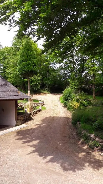 Maison dans un environnement boisé très calme