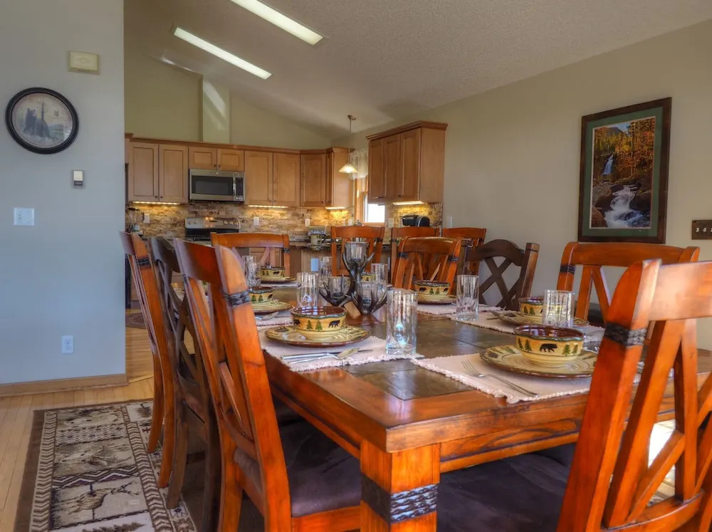Lily Mountain Lodge - E.V.Reg #3498 - 4 Br Home