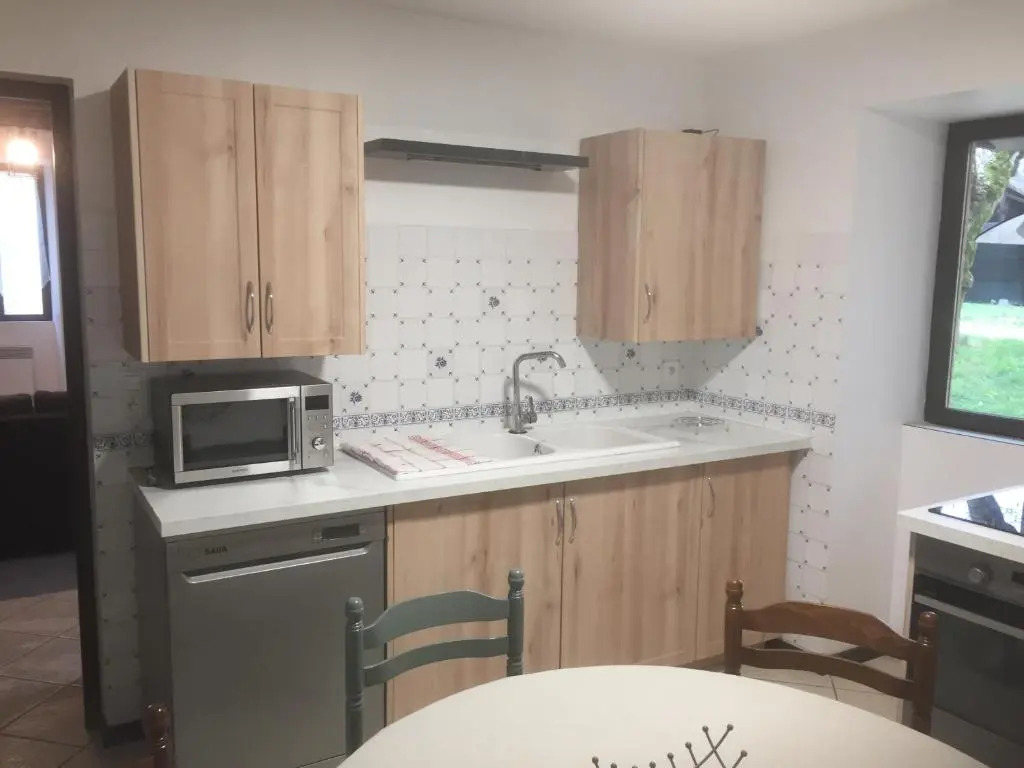 Maison 5 pièces dans hameau pittoresque très calme