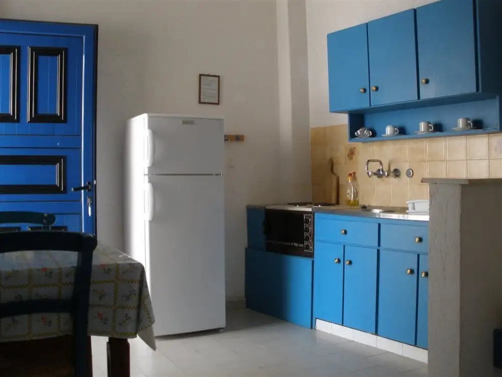 Elenis Apartments