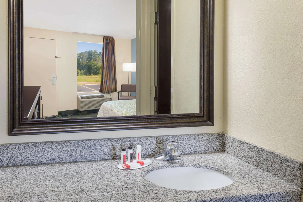 Days Inn by Wyndham Newberry South Carolina