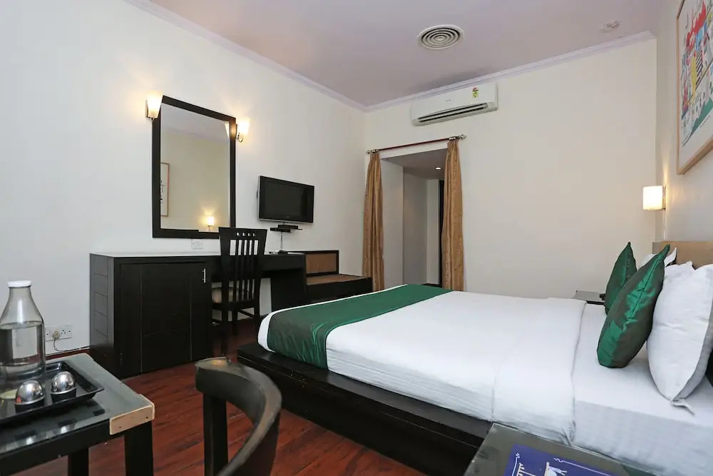 OYO 551 Hotel York