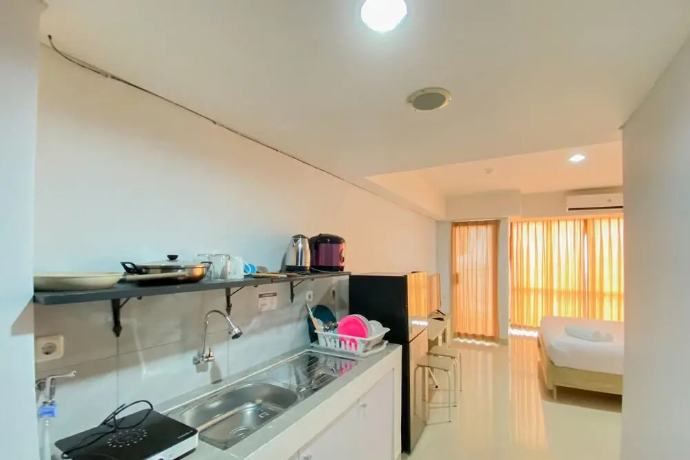 Cozy Stay Studio Apartment At H Residence