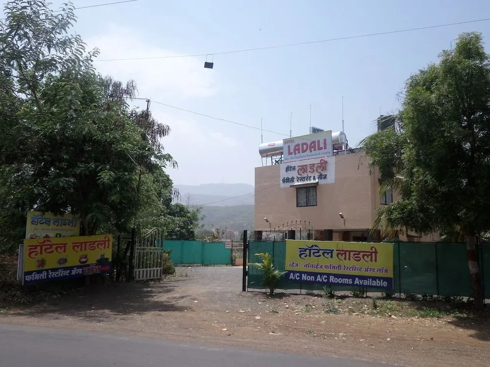 Hotel Ladli Lodging