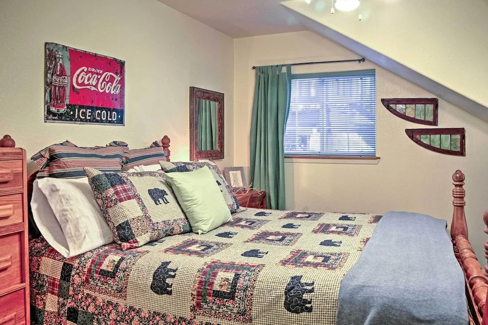 Quiet Ruidoso Hideaway - 2 Mi to Grindstone Lake!