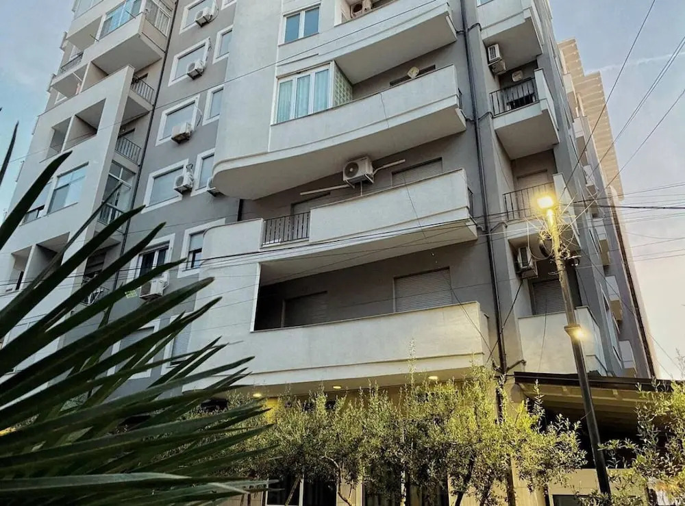 Majestic Apartment