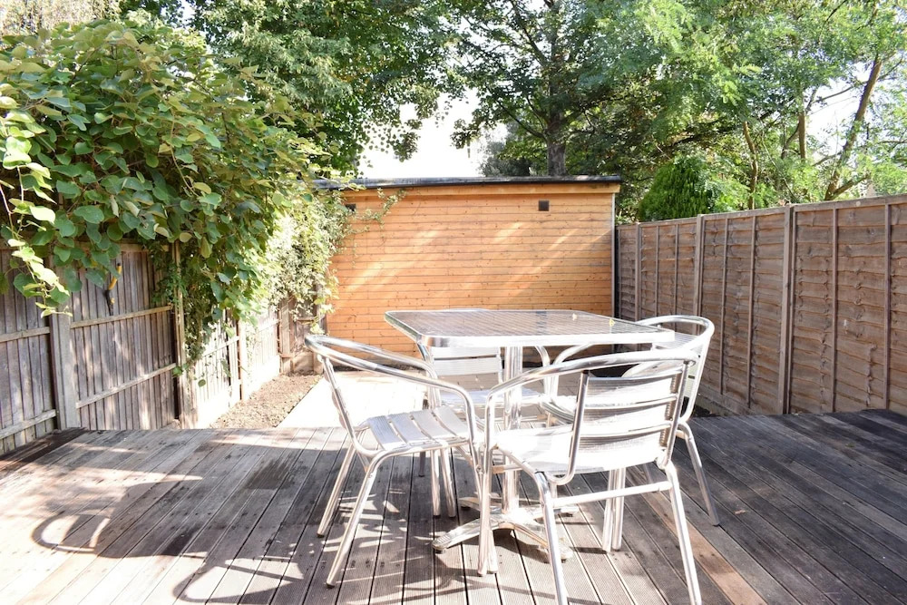 Stylish 3 Bedroom Apartment in Central Balham