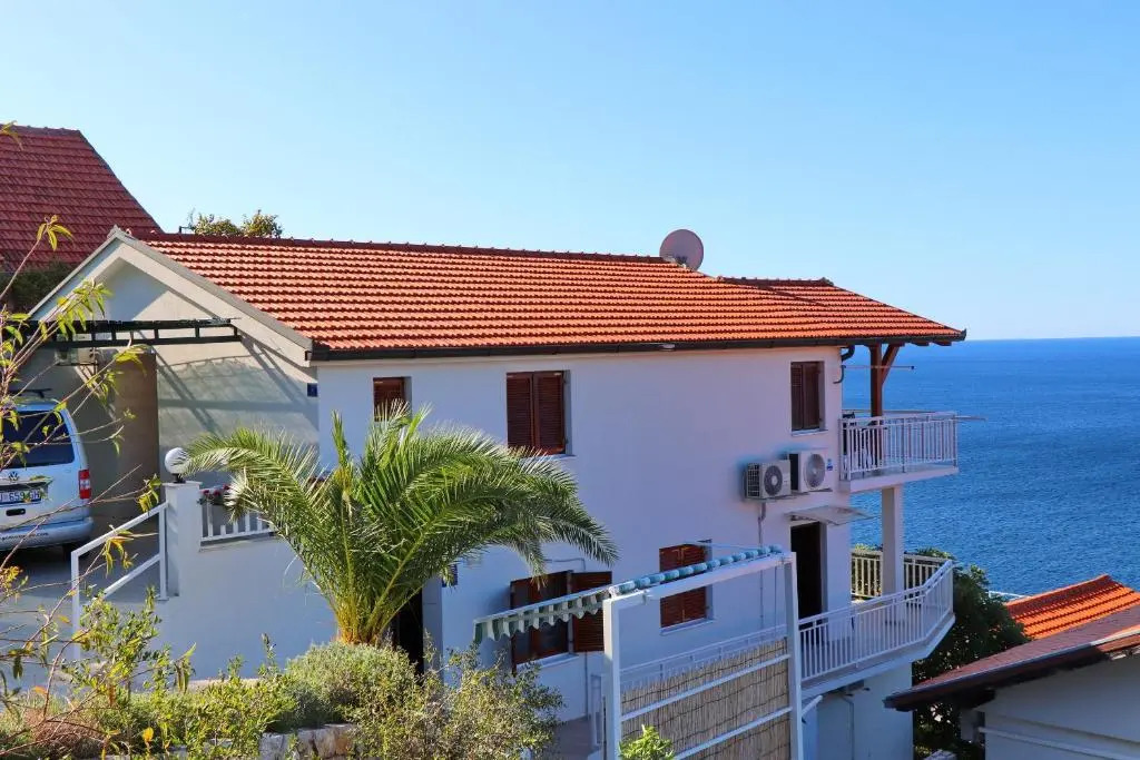 Seaside Apartments Hrkać