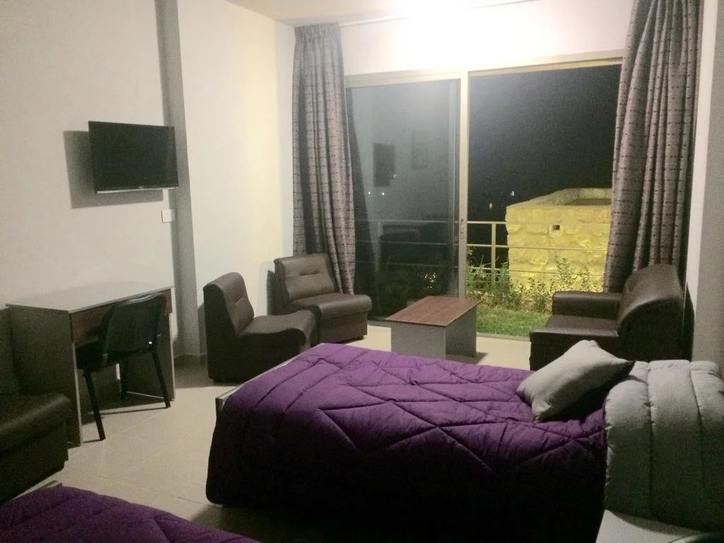 VU'Z Hotel Apt