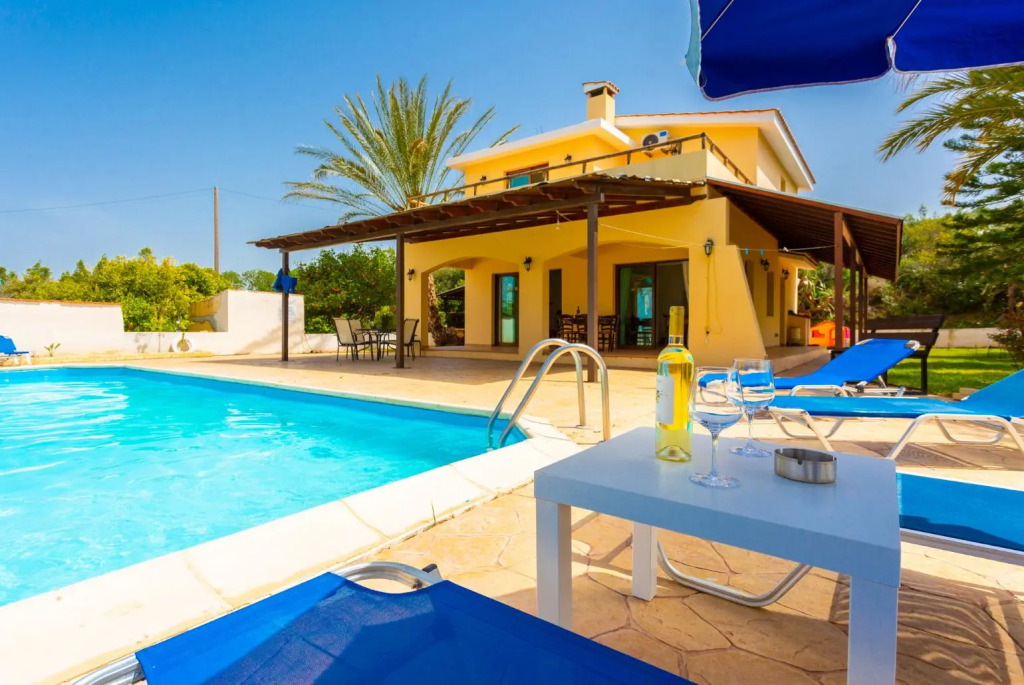 Villa Noni Large Private Pool AC WiFi