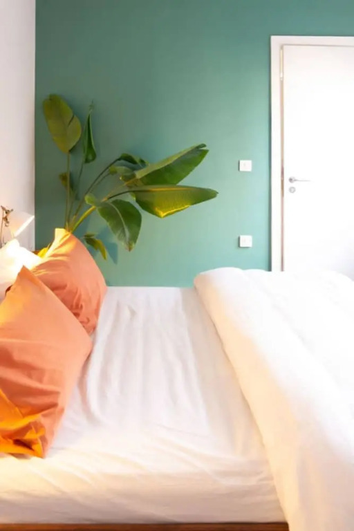 Beautiful Bohemian 2 Bedroom Flat In East London