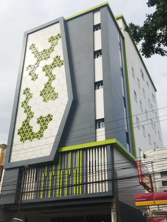 W Three Style Hotel Makassar