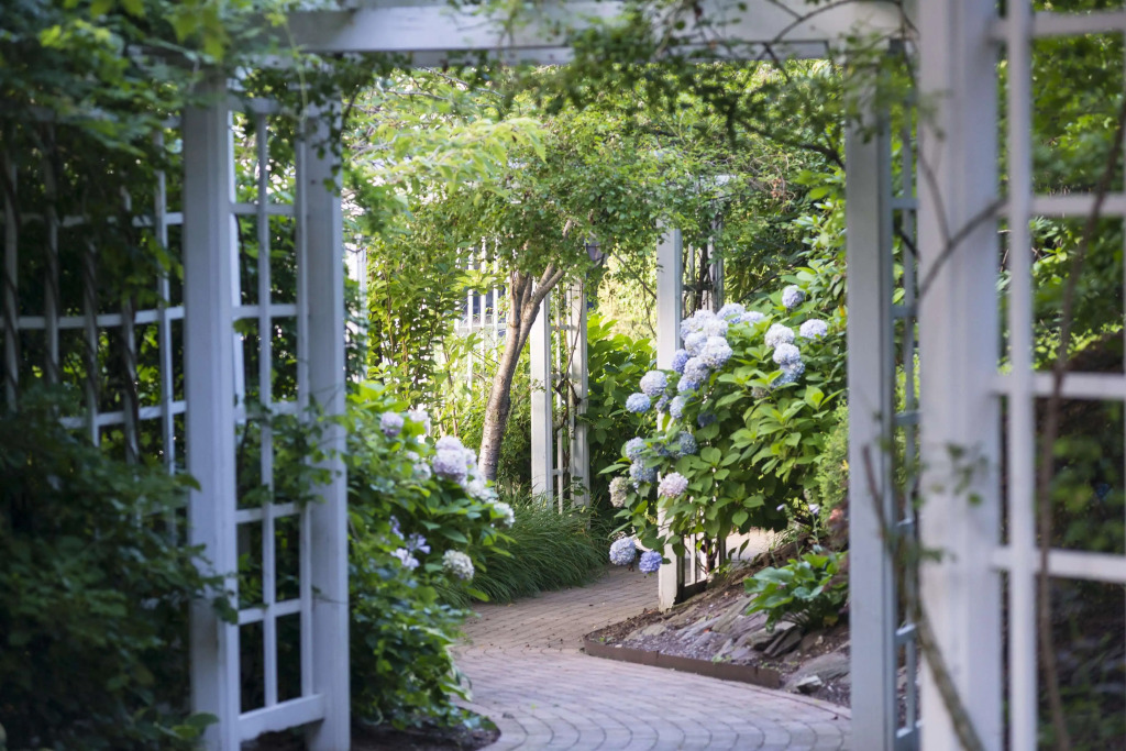 Garden City Hotel