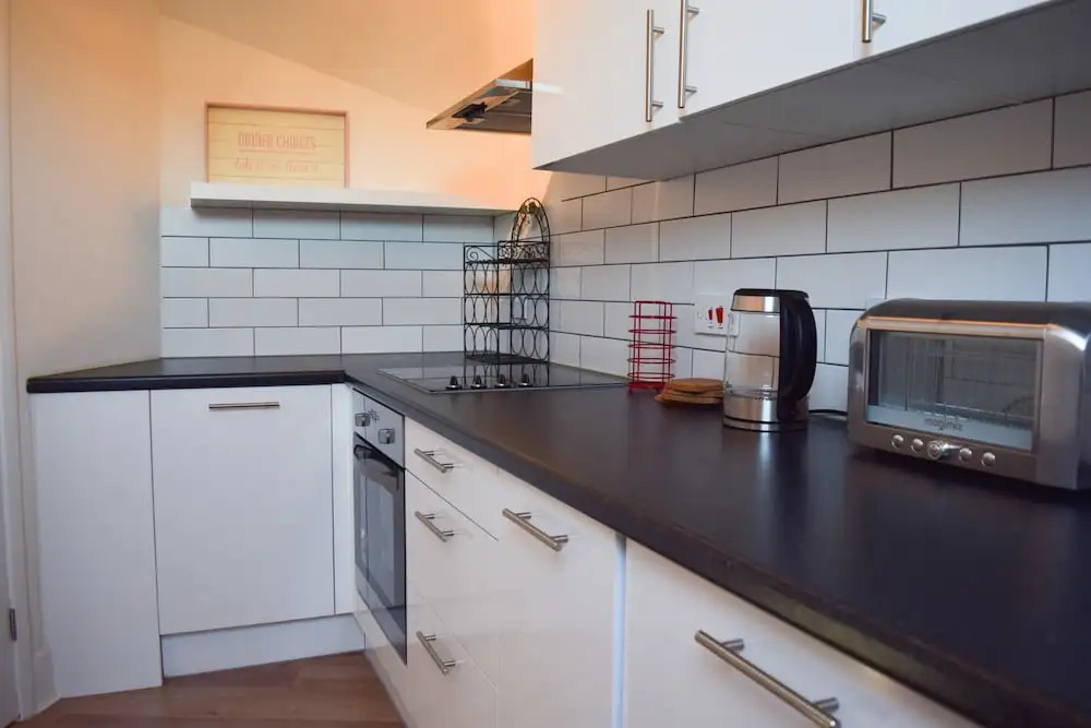 Spacious 1 Bedroom Apartment With Outdoor Terrace