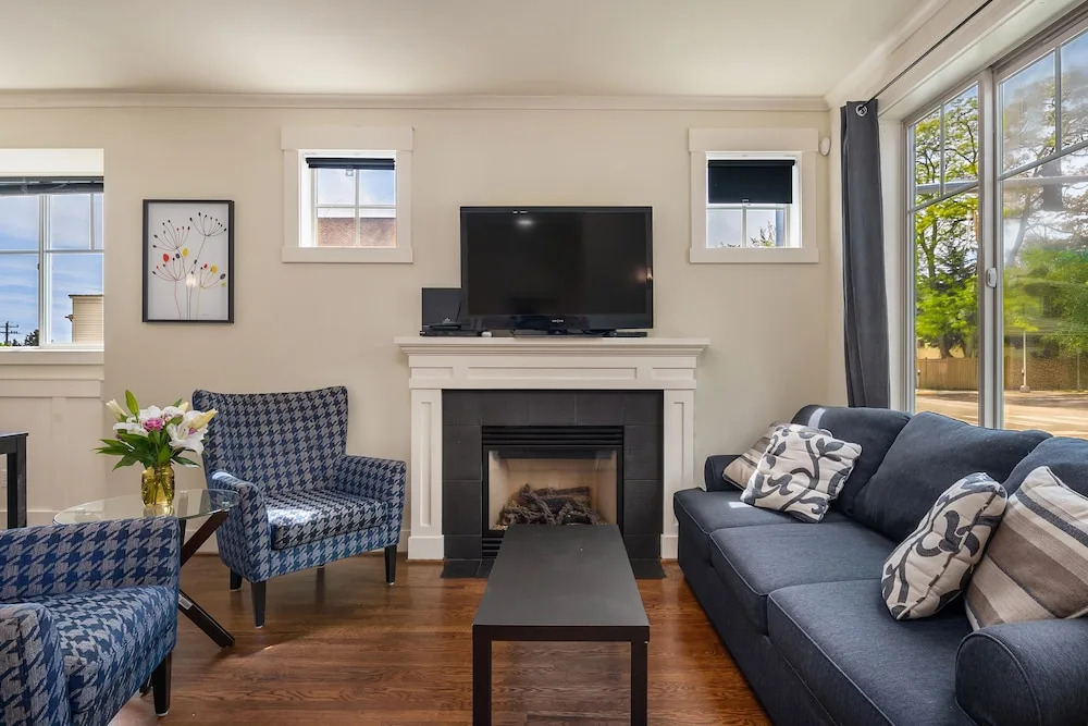 Seattle Vacation Home: The Parsonage