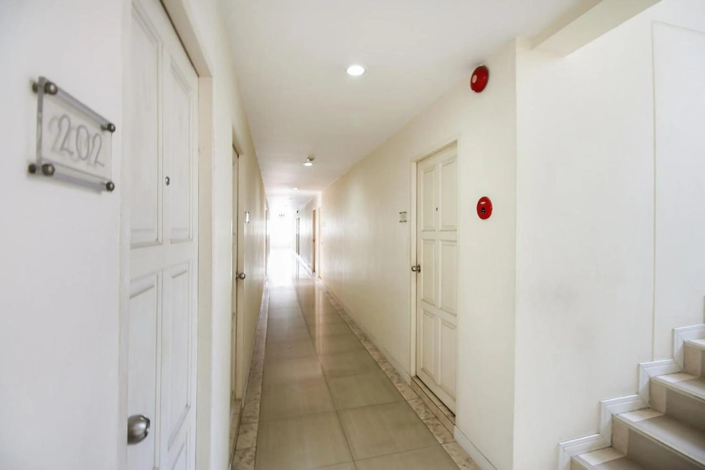 Mee sook Hotel and Residence