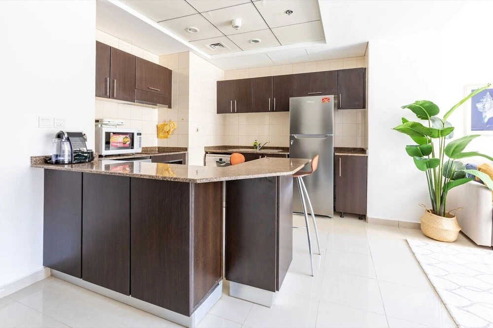 Flashy & Vibrant 1BR Apartment in Dubai Marina!