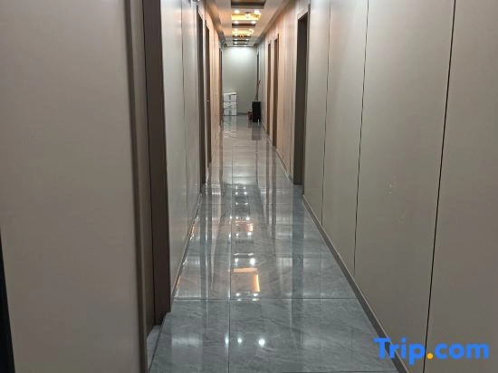 Yulin Elegant Garden Business Hotel