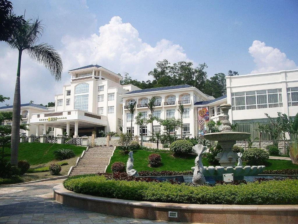 Royal Hotel