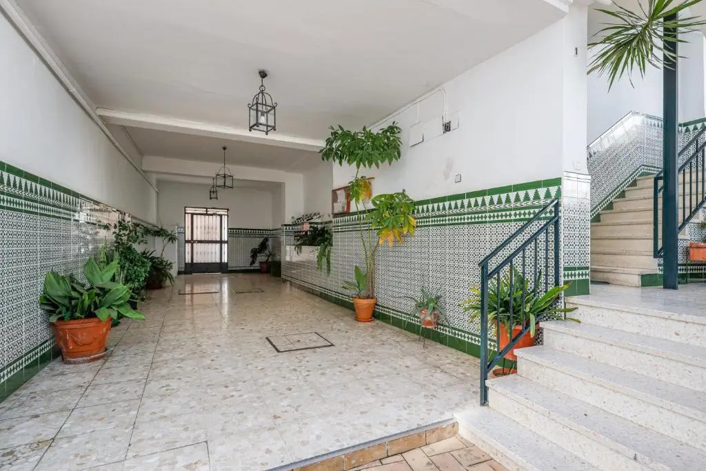 Cozy 1br Apt Recently Renovated in City Centre