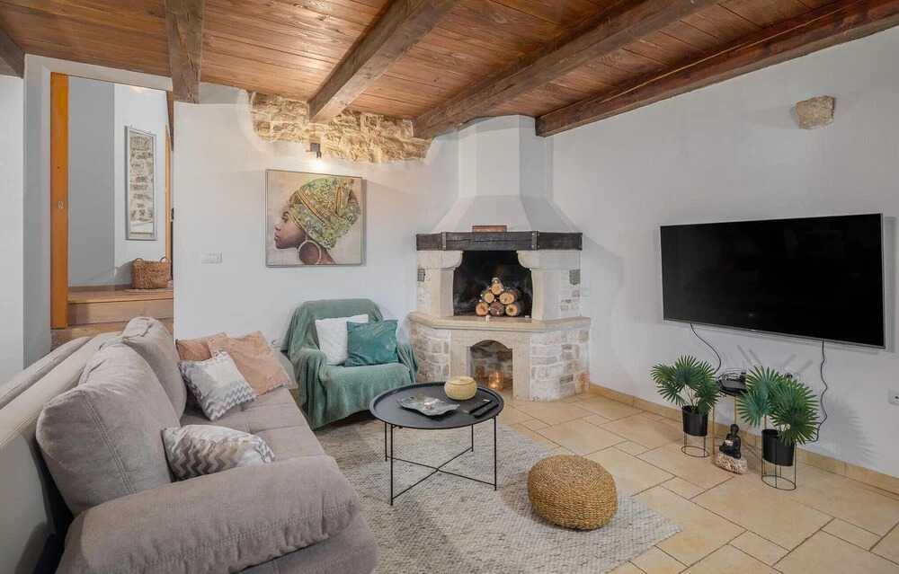 Lovely Home In Sorici