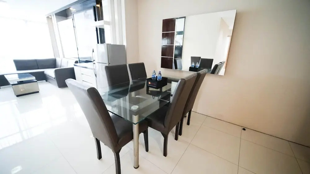 Spacious 3Br Apartment Connected To Cito Mall At Aryaduta Residence Surabaya