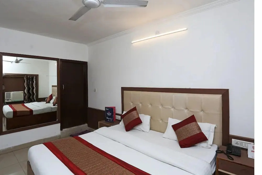 Hotel Sun Village Near New Delhi Railway Station