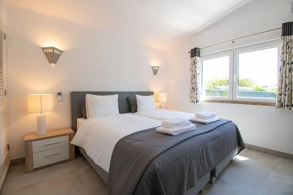 Lavanda Magnificent Five Bedroom Villa in Carvoe