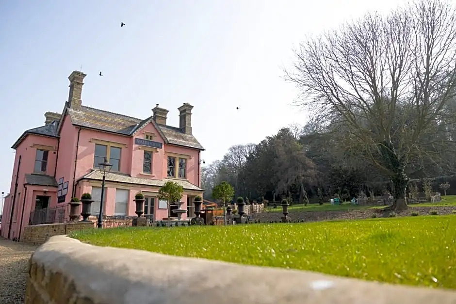 Vale House