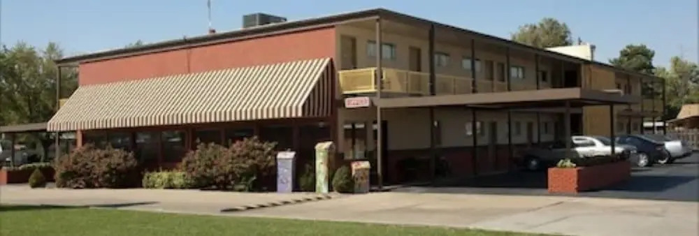 Big Bend Travelers Inn
