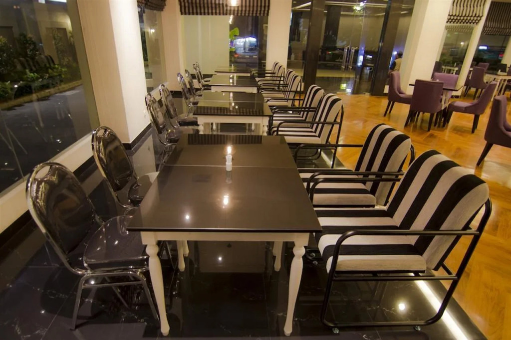 Hotel Diradja