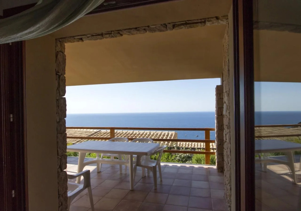 Costa Paradiso Resort