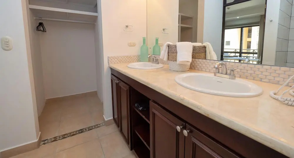 Encantada Luxury Condo J3
