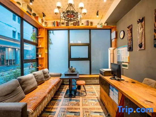 Tianmen Mountain Loft Art Inn
