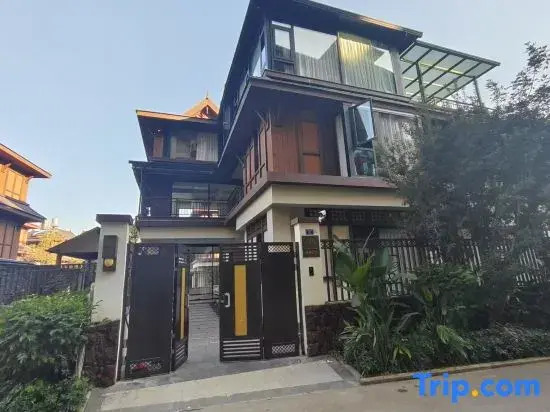 Miumiu · Vacation Apartment (Dai Ethnic Ancient Town)