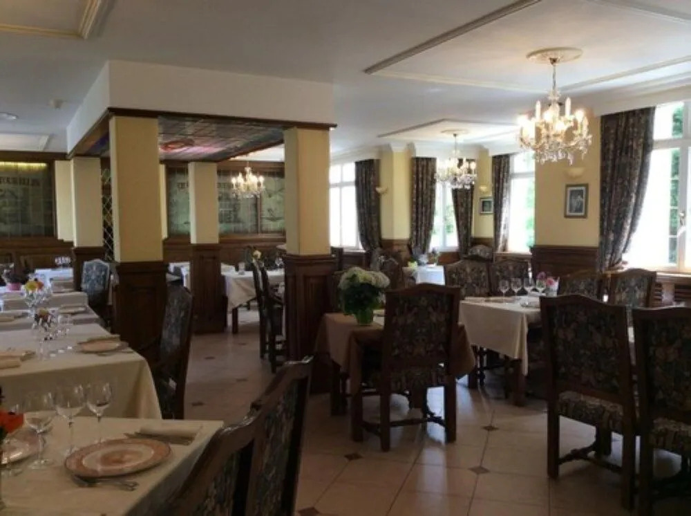 Logis Hôtel & Restaurant - Le Château Des Tourelles 3 étoiles