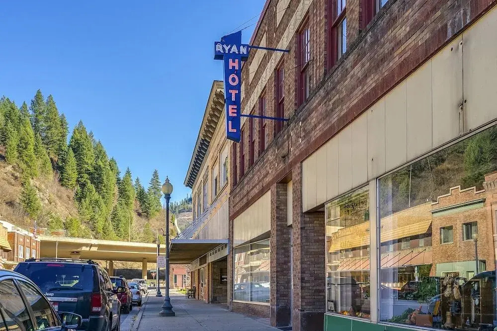 Ryan Hotel
