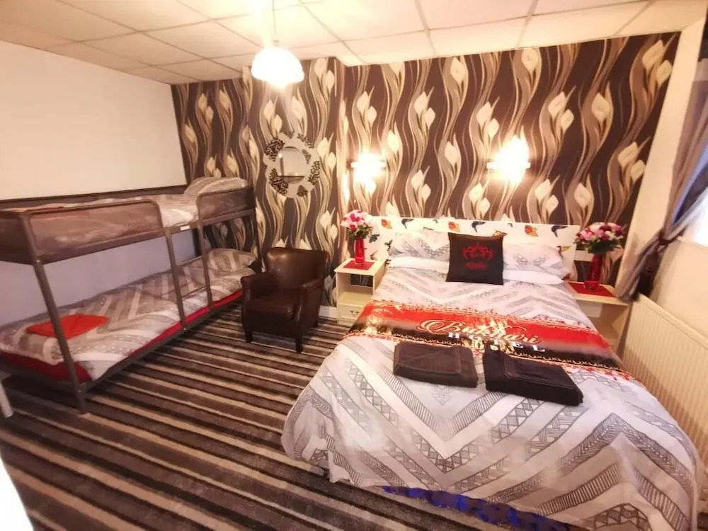 Bukhari Hotel
