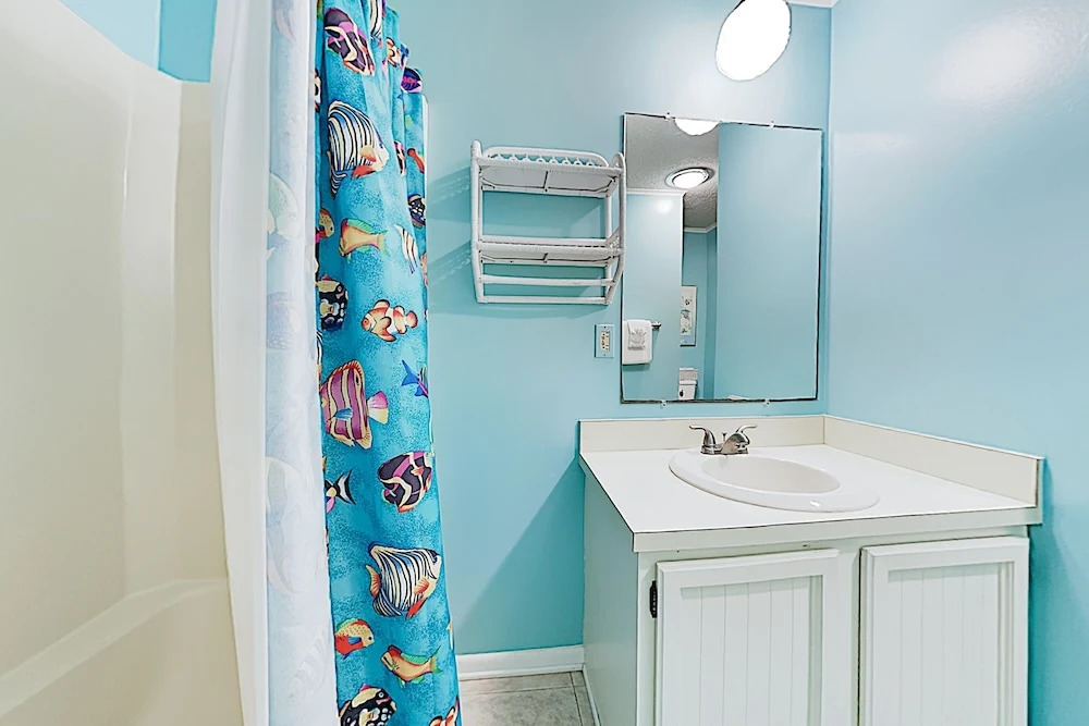 New Listing! Beachside Bliss - Walk To Waves 2 Bedroom Condo