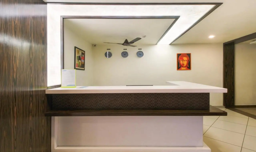 Itsy Hotels N Square