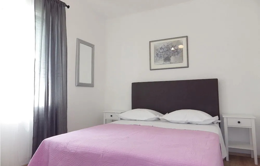 Nice Home in Celina With 3 Bedrooms, Internet and Outdoor Swimming Pool