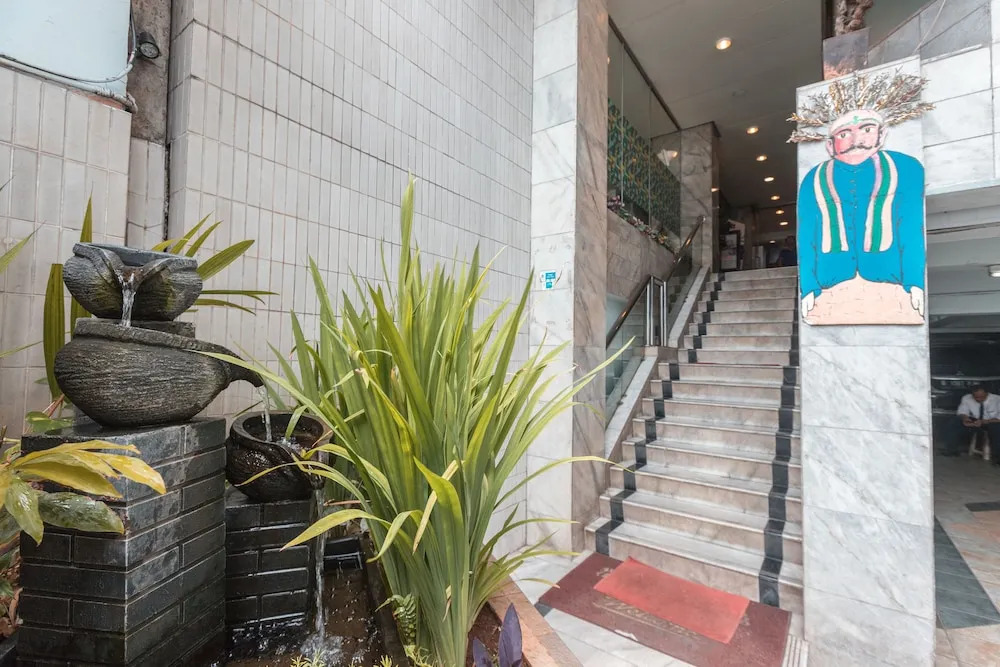 Hotel Capitol by OYO Rooms