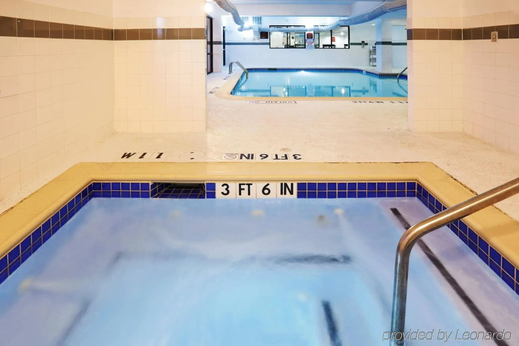 Holiday Inn Express Hotel and Suites Mesquite by IHG