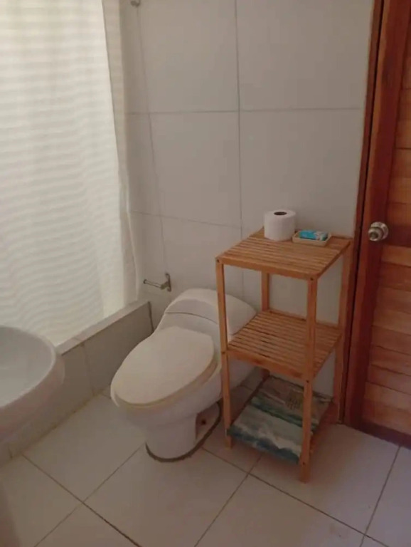 w Beachside 8BR Villa in Punta Veleros