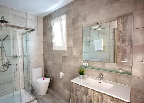 Isalos Suites