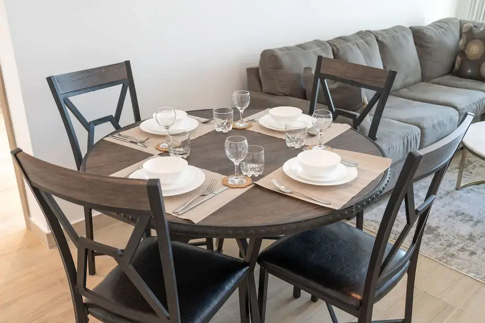 Luxury 1-bedroom in Dubai Marina That Sleeps 2